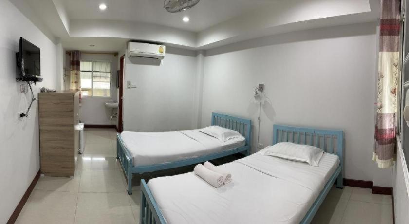 Oyo 799 Pudsadee Hotel Chiang Mai Exteriör bild